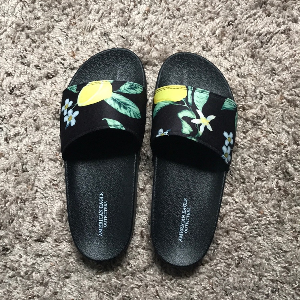 American Eagle Outfitters slides